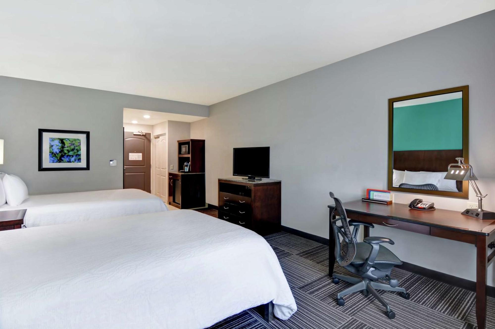 Hilton Garden Inn And Fayetteville Convention Center מראה חיצוני תמונה