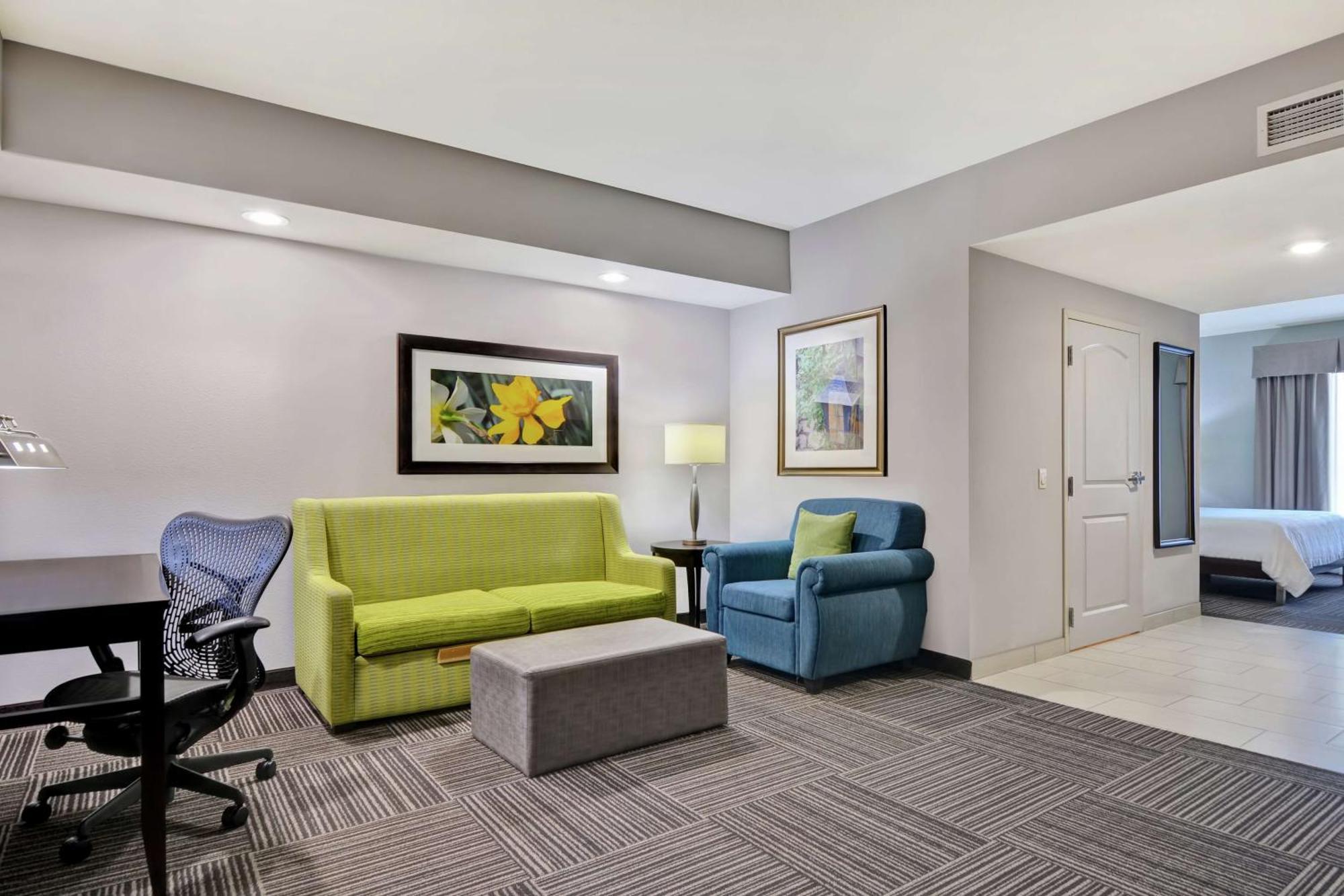 Hilton Garden Inn And Fayetteville Convention Center מראה חיצוני תמונה